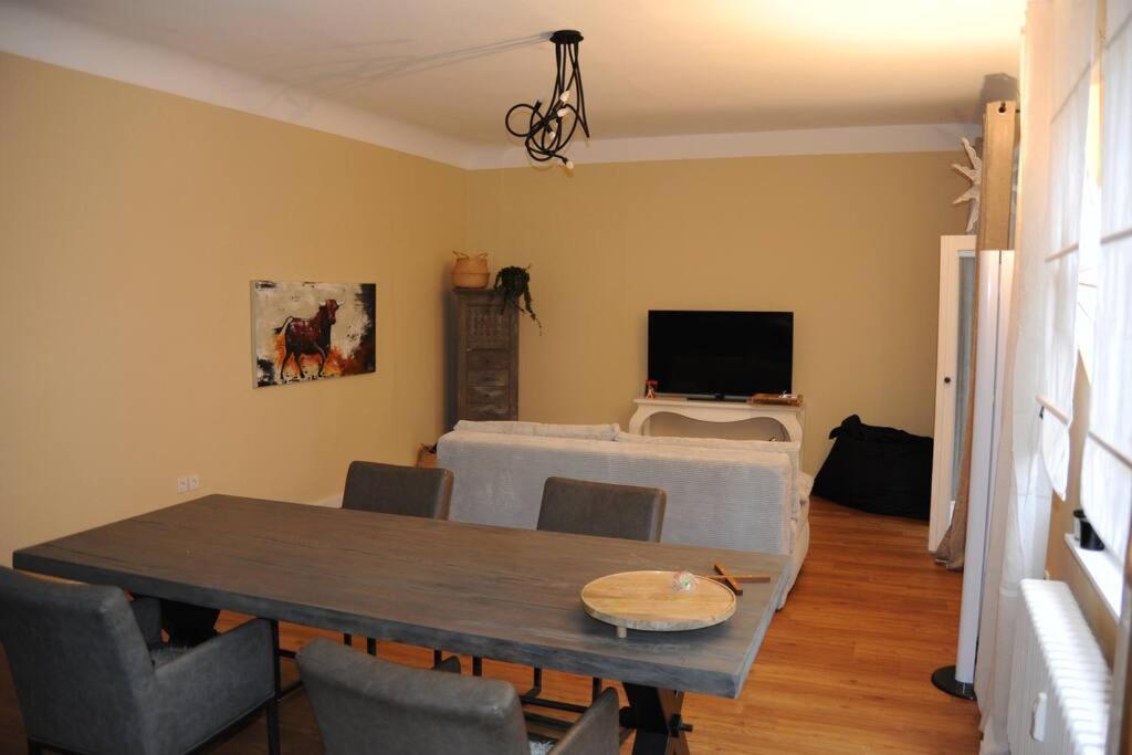 Luxurioese Wohnung In Шверте Экстерьер фото