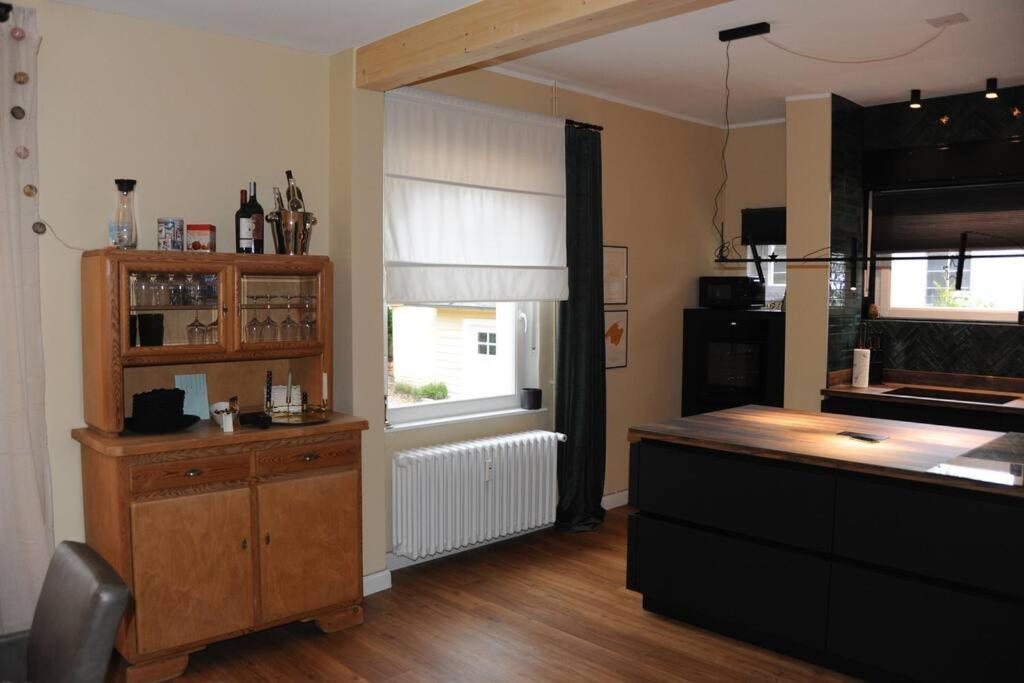Luxurioese Wohnung In Шверте Экстерьер фото